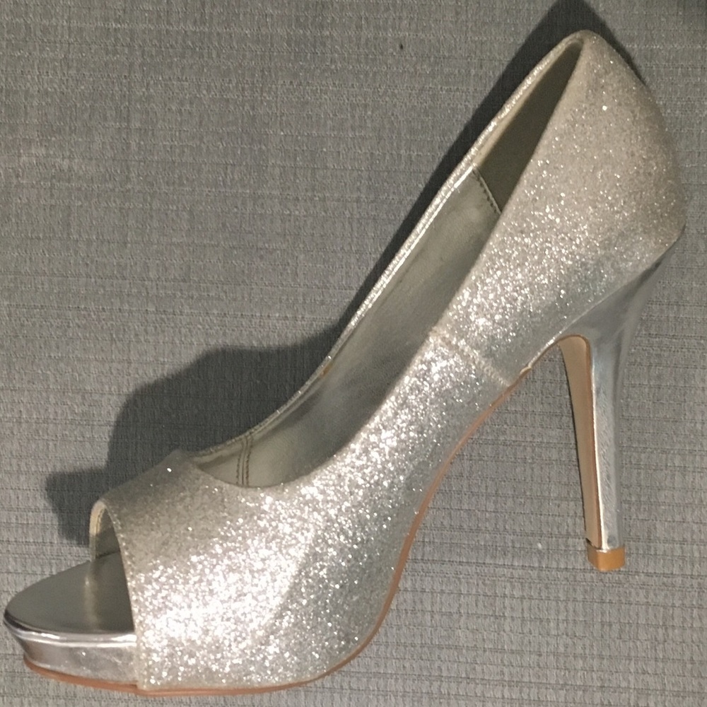 Mylie by Lava Peep-Toe Heels